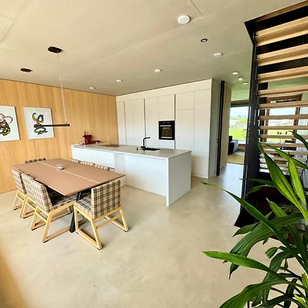 Architektenhaus Rhaa Mit Terrassen بيت للعطل *